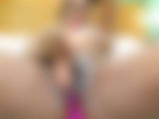 indiramoreau's Live Sex Cam Show