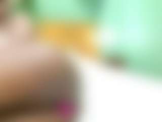 indiramoreau's Live Sex Cam Show