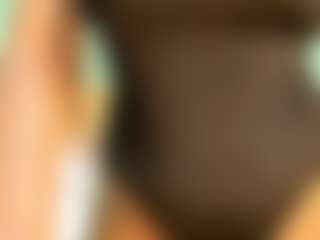indiramoreau's Live Sex Cam Show
