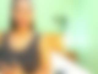 indiramoreau's Live Sex Cam Show