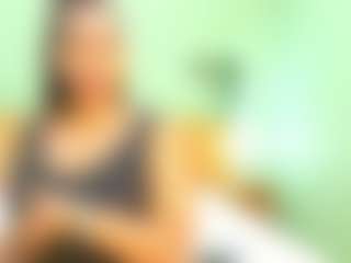 indiramoreau's Live Sex Cam Show