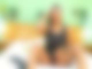 indiramoreau's Live Sex Cam Show