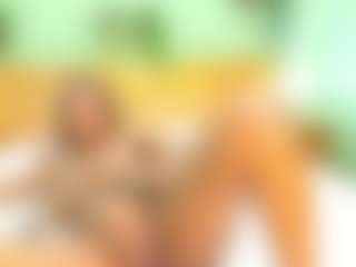 indiramoreau's Live Sex Cam Show