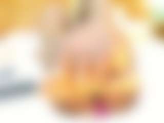 indiramoreau's Live Sex Cam Show