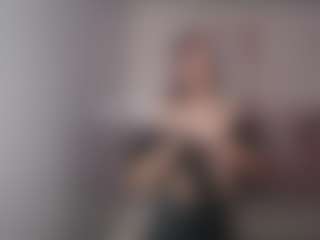 KiaraStar-Ch's Live Sex Cam Show