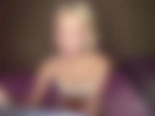 LaraKonzen's Live Sex Cam Show