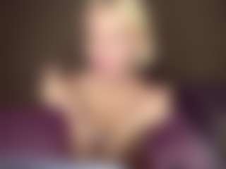 LaraKonzen's Live Sex Cam Show