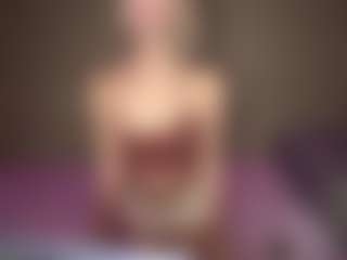 LaraKonzen's Live Sex Cam Show