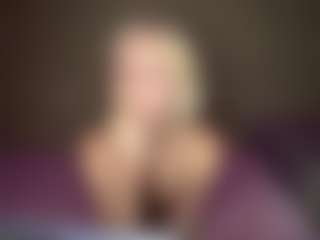 LaraKonzen's Live Sex Cam Show