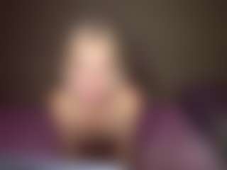 LaraKonzen's Live Sex Cam Show