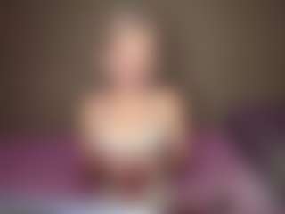 LaraKonzen's Live Sex Cam Show