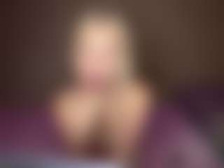 LaraKonzen's Live Sex Cam Show