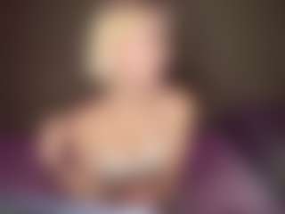 LaraKonzen's Live Sex Cam Show