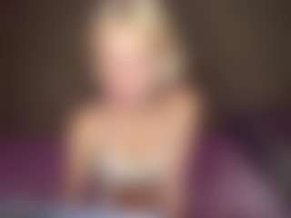LaraKonzen's Live Sex Cam Show