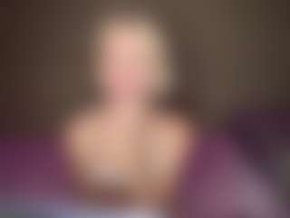 LaraKonzen's Live Sex Cam Show
