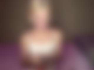 LaraKonzen's Live Sex Cam Show