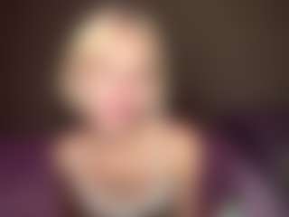 LaraKonzen's Live Sex Cam Show
