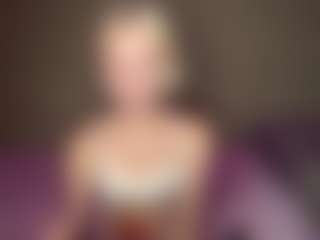 LaraKonzen's Live Sex Cam Show