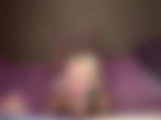LaraKonzen's Live Sex Cam Show