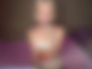 LaraKonzen's Live Sex Cam Show