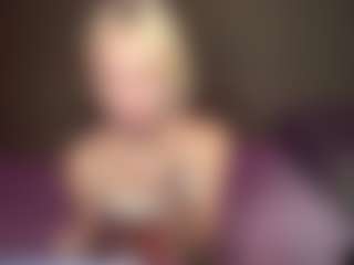 LaraKonzen's Live Sex Cam Show
