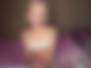 LaraKonzen's Live Sex Cam Show