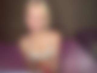 LaraKonzen's Live Sex Cam Show