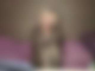 LaraKonzen's Live Sex Cam Show