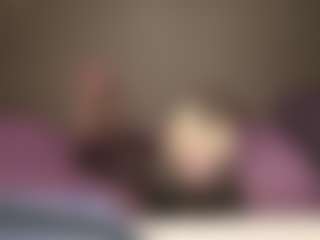 LaraKonzen's Live Sex Cam Show