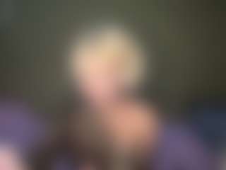 Live cam show with LaraKonzen - American Petite on madthumbs | united states