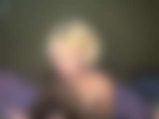 LaraKonzen's Live Sex Cam Show