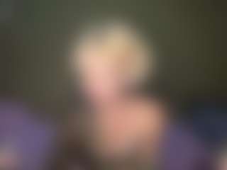LaraKonzen's Live Sex Cam Show