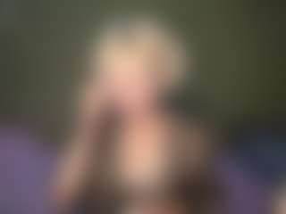 LaraKonzen's Live Sex Cam Show