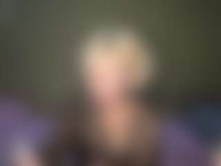 LaraKonzen's Live Sex Cam Show