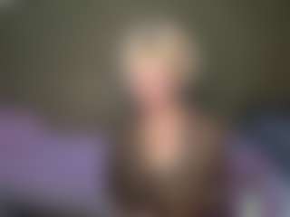 LaraKonzen's Live Sex Cam Show