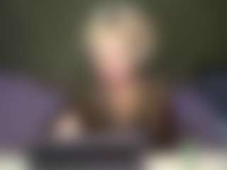LaraKonzen's Live Sex Cam Show