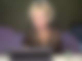 LaraKonzen's Live Sex Cam Show