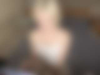 LaraKonzen's Live Sex Cam Show