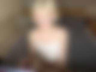 LaraKonzen's Live Sex Cam Show