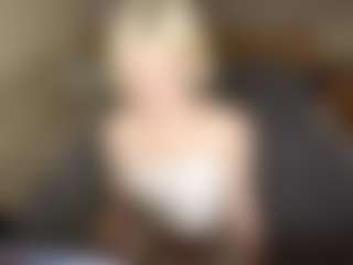 LaraKonzen's Live Sex Cam Show