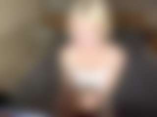 LaraKonzen's Live Sex Cam Show