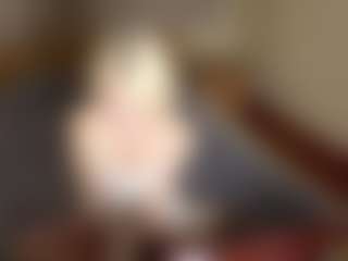 LaraKonzen's Live Sex Cam Show