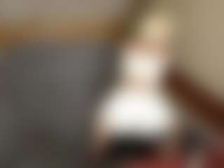 LaraKonzen's Live Sex Cam Show