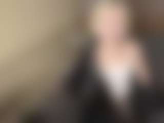LaraKonzen's Live Sex Cam Show