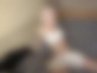 LaraKonzen's Live Sex Cam Show