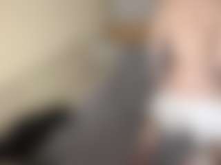 LaraKonzen's Live Sex Cam Show