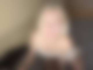 LaraKonzen's Live Sex Cam Show