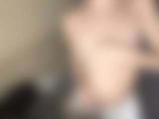 LaraKonzen's Live Sex Cam Show