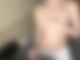LaraKonzen's Live Sex Cam Show