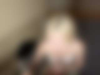 LaraKonzen's Live Sex Cam Show